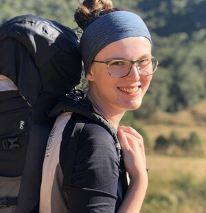 Isa Oliveira - Design Gráfico